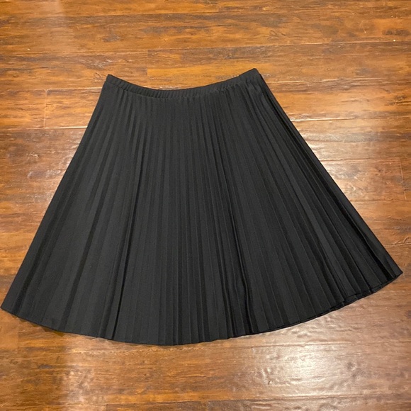 Sarah K Dresses & Skirts - Vintage 70's Sarah K Perma Prest Accordion Pleated Black Midi Skirt Size 10